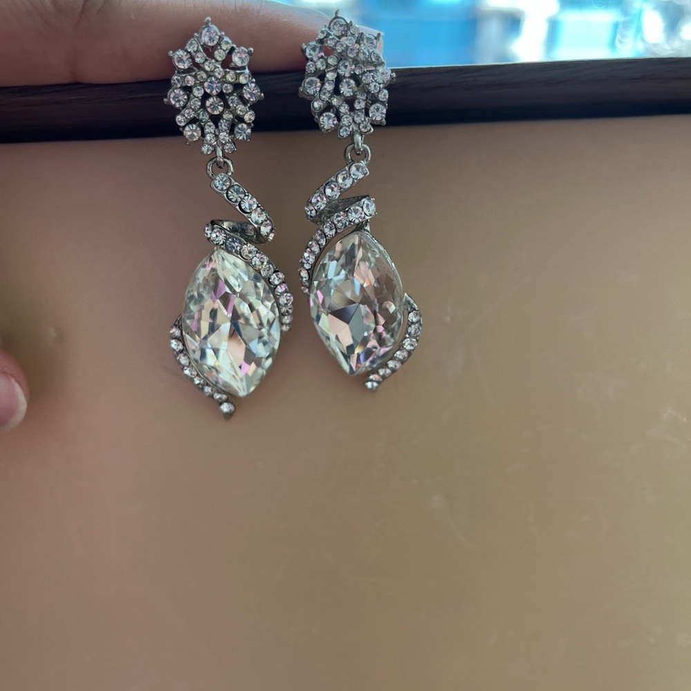 Jewellery - Picture 12 of 13